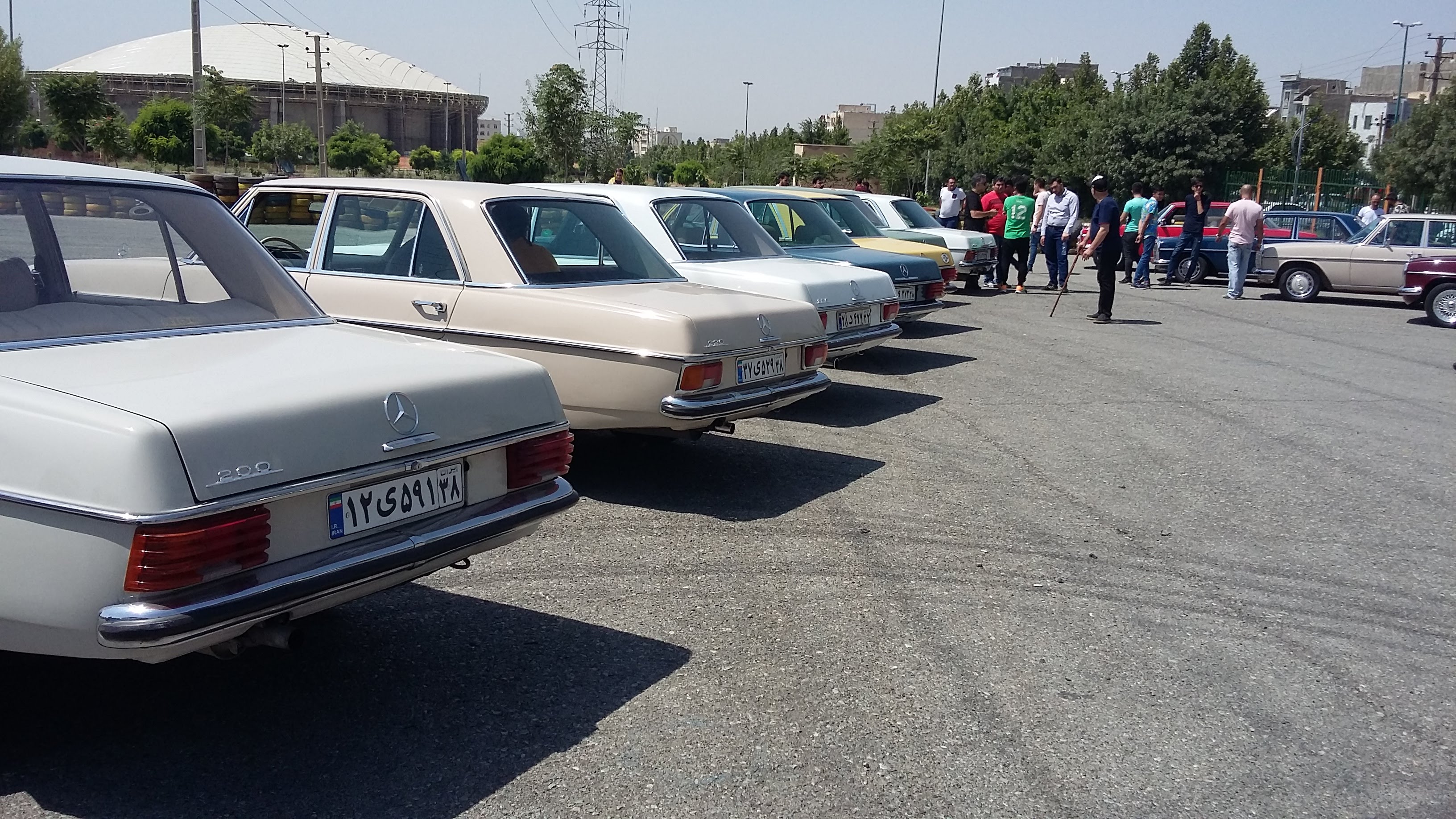 همایش خودروهای کلاسیک البرز