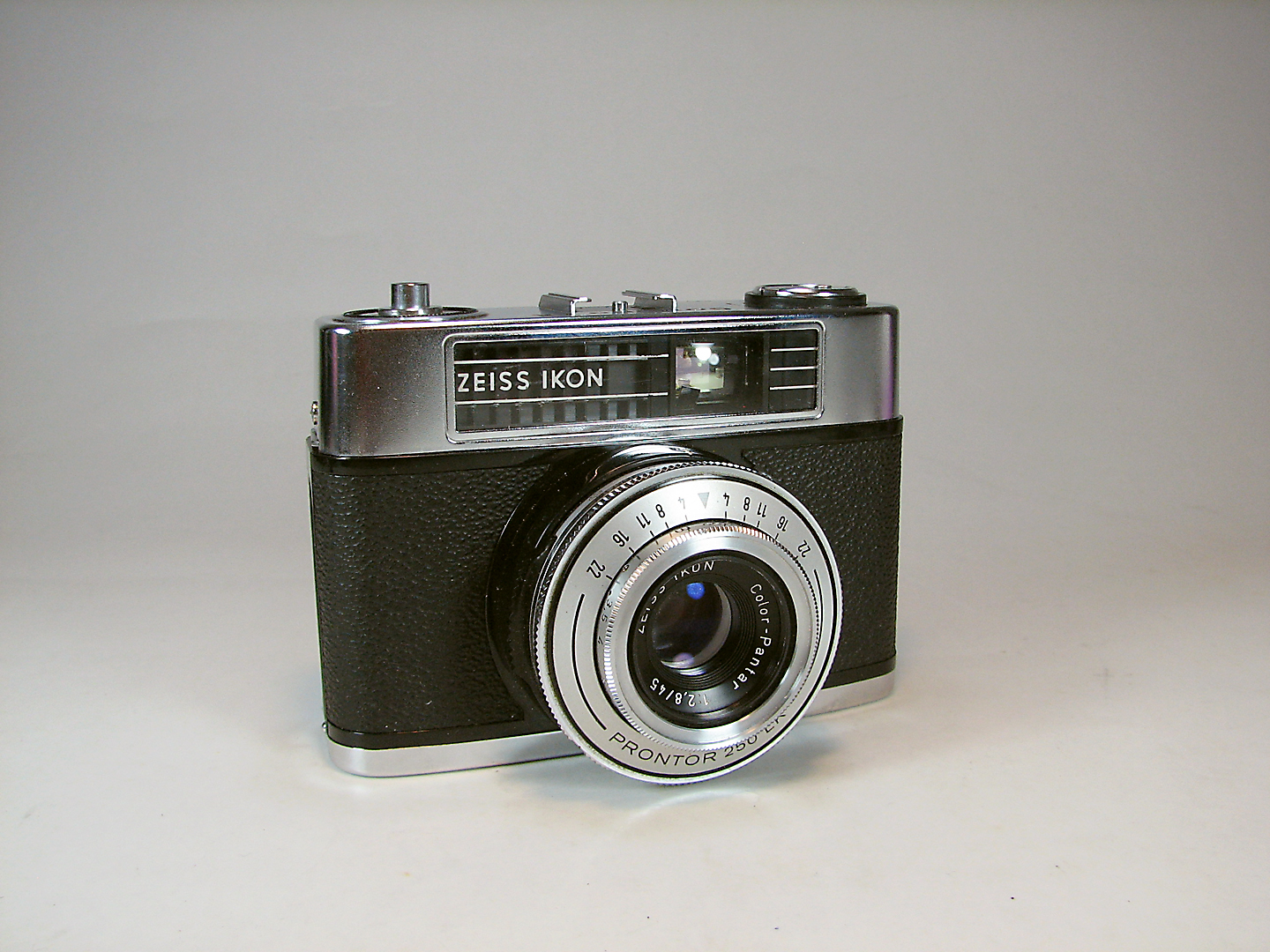 دوربین کلکسیونی Zeiss Ikon Contina LK