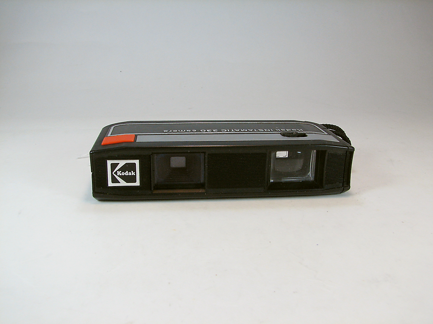 دوربین کلکسیونی KODAK INSTAMATIC 230