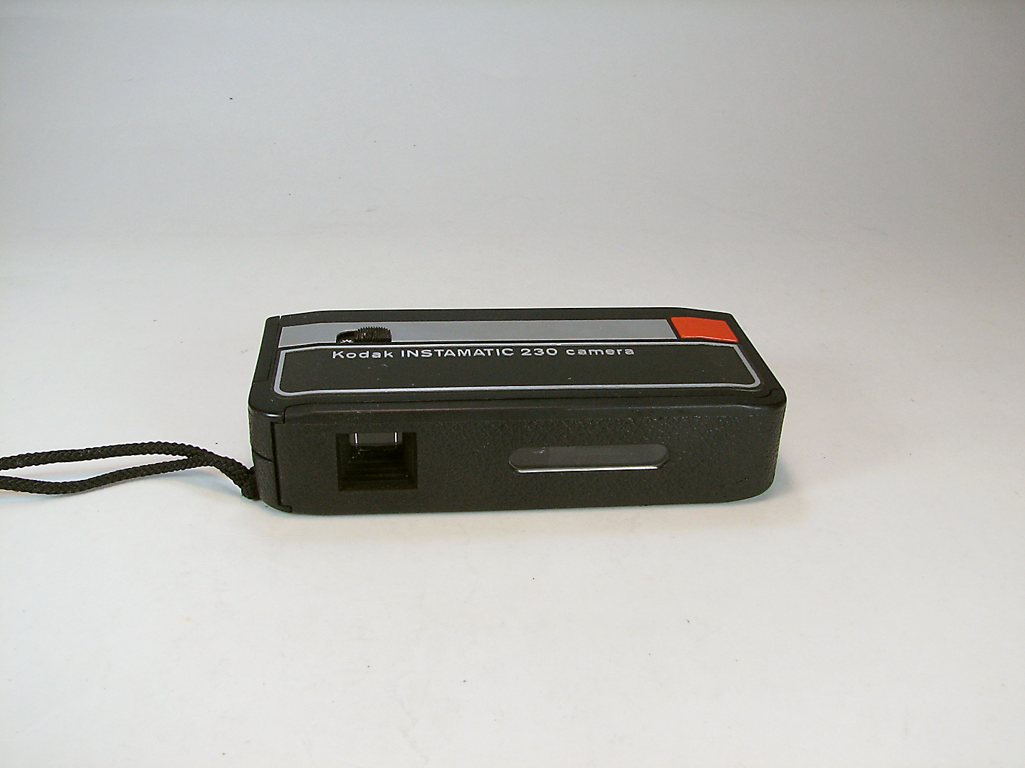 دوربین کلکسیونی KODAK INSTAMATIC 230