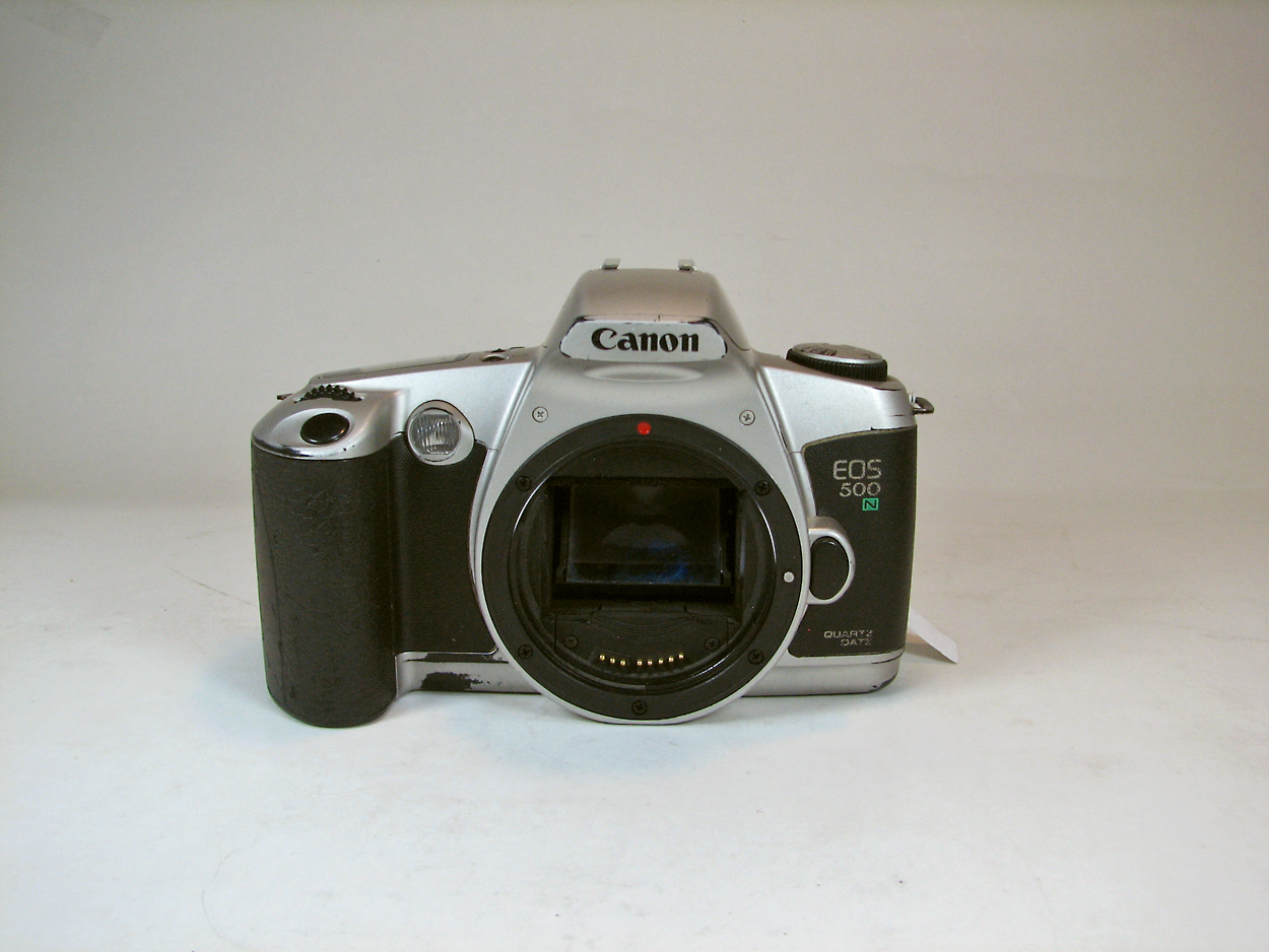 دوربین کلکسیونی CANON EOS 500 N