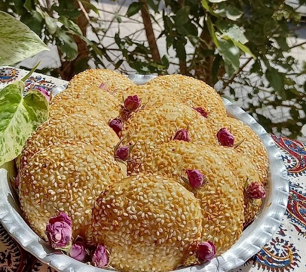 طرز تهیه کلوچه کنجدی